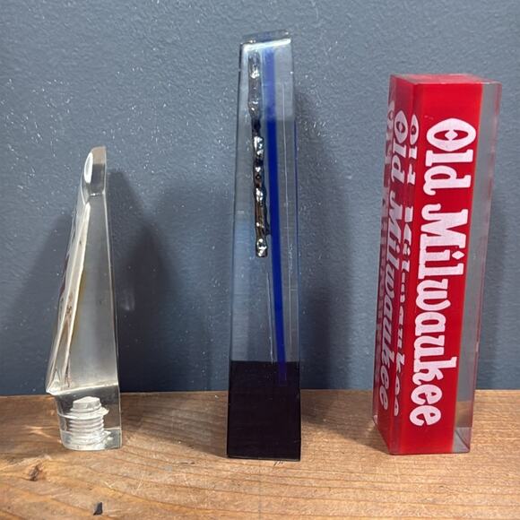 Vintage 50’s 60’s 70’s lucite tap beer handle pulls blue lucite bull ruppert top - Picture 2 of 10